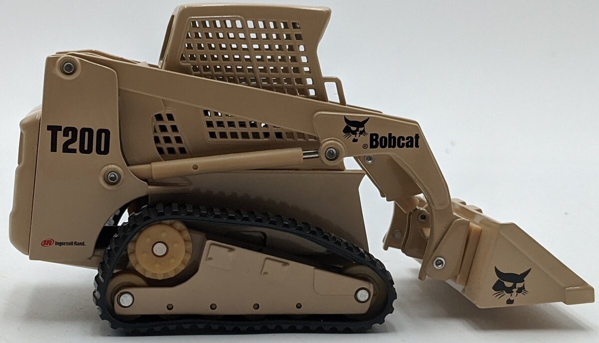 Wan Ho 6702736 1:25 Diecast Bobcat T200 Compact Track Loader Military NIB