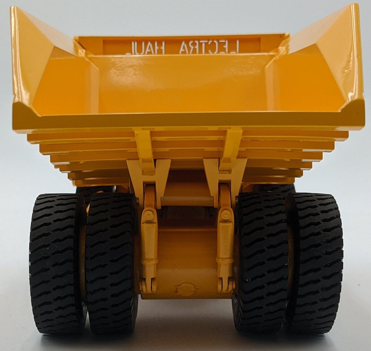 EMD EMD091 1:50 Diecast Unit Rig M100 Dump Truck w/ Coal Box NIB