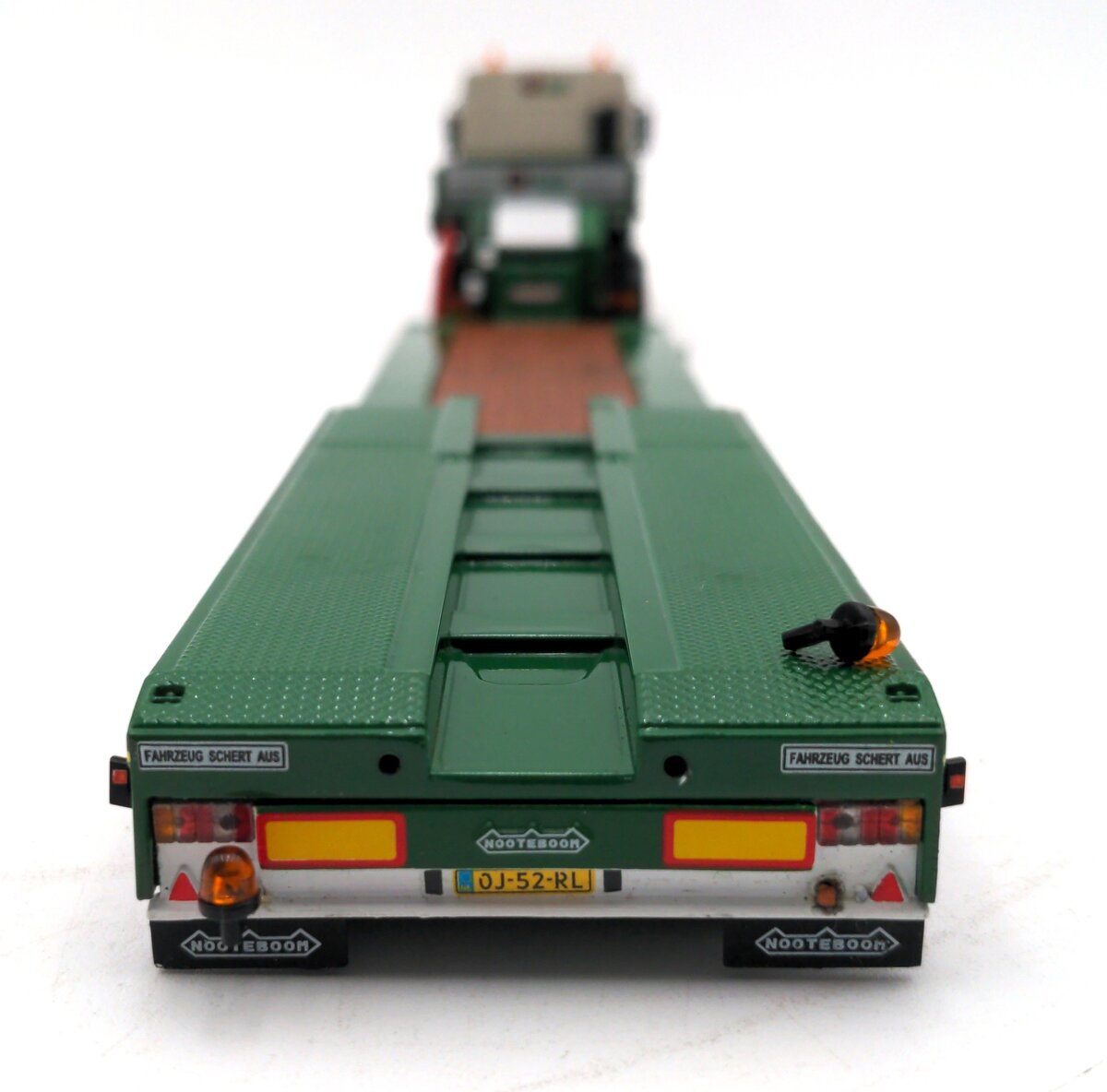 WSI 9270 1:50  Koninkijke Saan DAF XF95 6x4 w/ Nooteboom 4-axle Euro low loader VG/Box