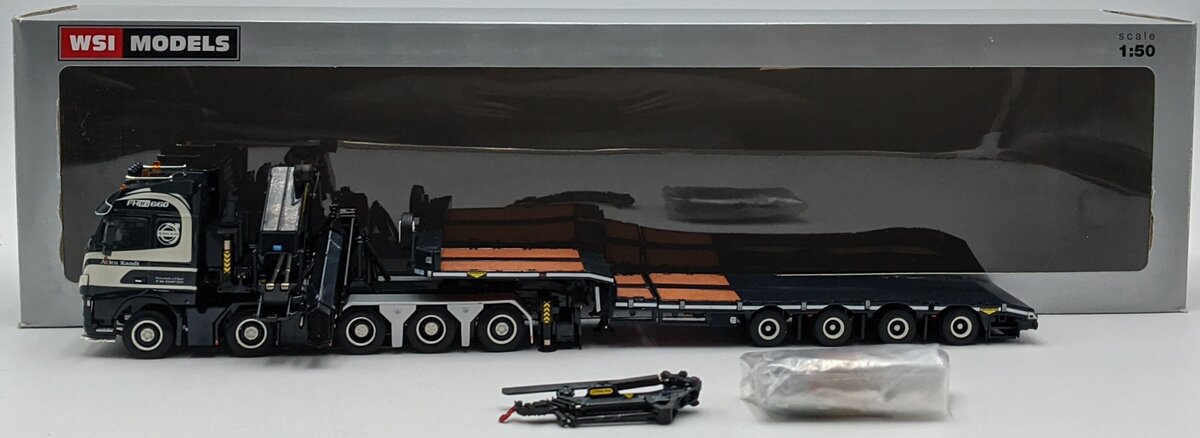 WSI 01-1793 1:50 Volvo FH3 Globetrotter W/Lowloader Arjen Kandt/Box
