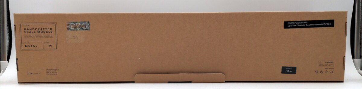 IMC 33-0085 1:50 Scale TPS Volvo FH04 Globe. 8x4 w/ Nootenboom MCO-PX 2+6 Axel NIB