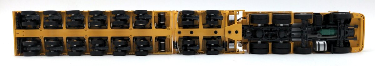 IMC 33-0085 1:50 Scale TPS Volvo FH04 Globe. 8x4 w/ Nootenboom MCO-PX 2+6 Axel NIB