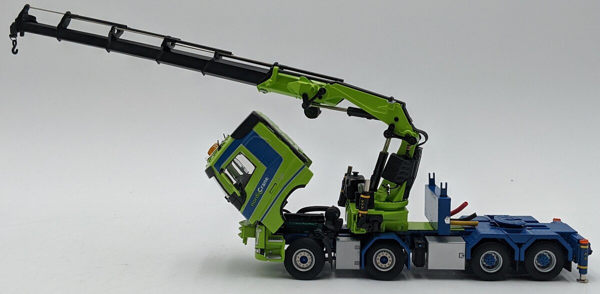 WSI 01-2233 1:50 Nordic Crane Volvo FH4 Sleeper Cab Tractor NIB