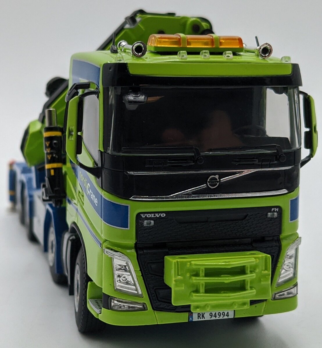 WSI 01-2233 1:50 Nordic Crane Volvo FH4 Sleeper Cab Tractor NIB