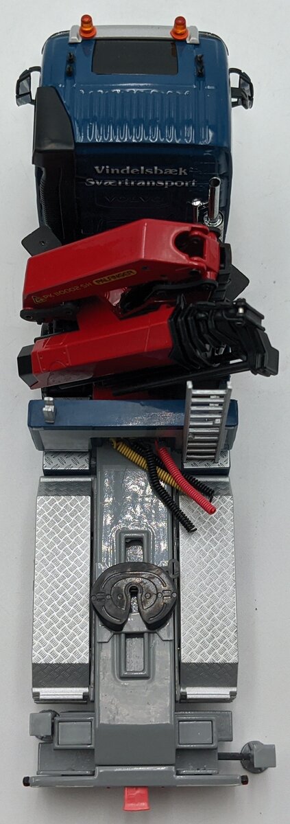 WSI 01-2648 1:50 Vindelsbæk Transport A / S - Volvo FH4 Globetrotter 8x4 Tractor NIB