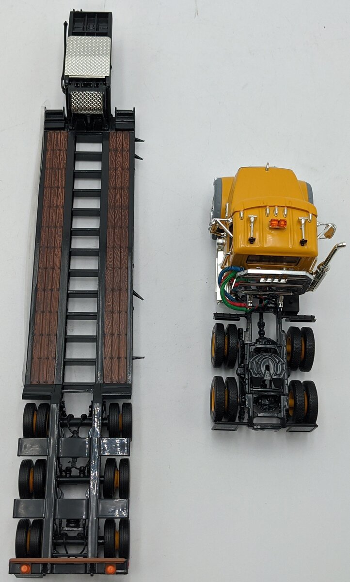 First Gear 50-3135K 1:50 Komatsu Mack Granite MP W/Lowboy Trailer Yellow NIB