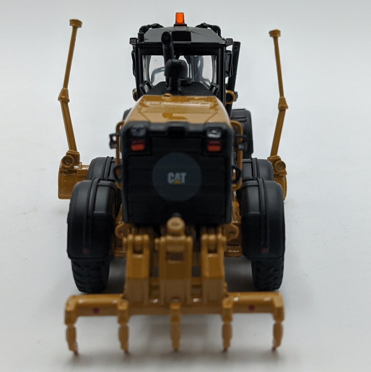 DieCast Masters 85544 1:50 Caterpillar 140M3 High Line Series Motor Grader NIB