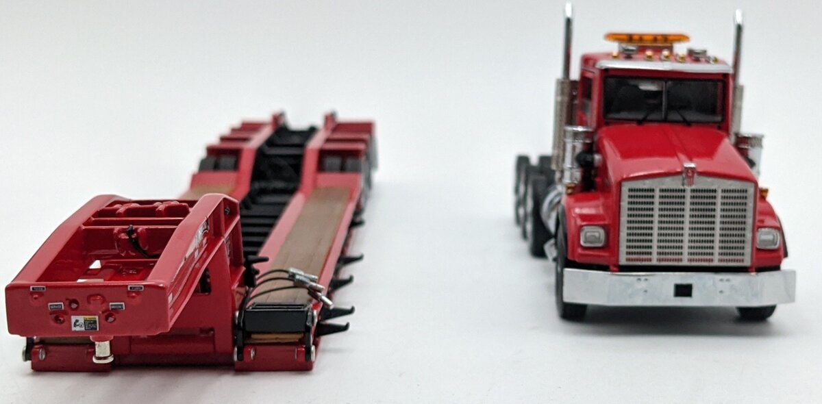 Sword Models SW3102-RR 1:50 Kenworth T800W 4-Axle Day Cab & Rogers Lowboy NIB