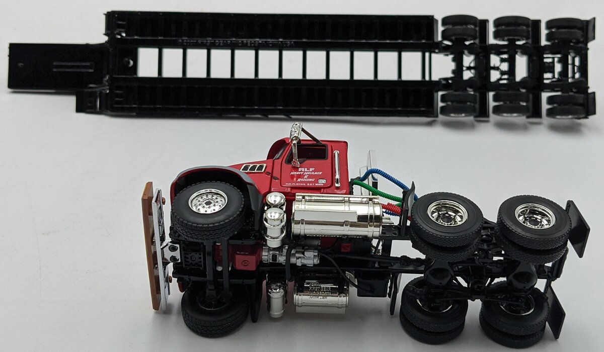 First Gear 59-3103 1:50 Mack Granite MP W/Lowboy Trailer Iowa Hwy Dept NIB