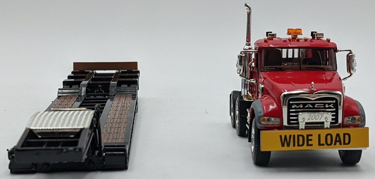 First Gear 59-3103 1:50 Mack Granite MP W/Lowboy Trailer Iowa Hwy Dept NIB
