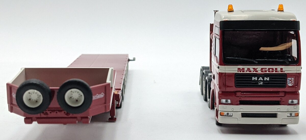 Lion Toys 1:50 MAN Heavy Haul Tractor W/Lowboy Trailer Red & White VG/Box