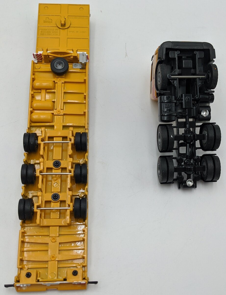Tematoys 0182 1:50 3 Axle Tractor W/Lowboy Nederhoff NIB