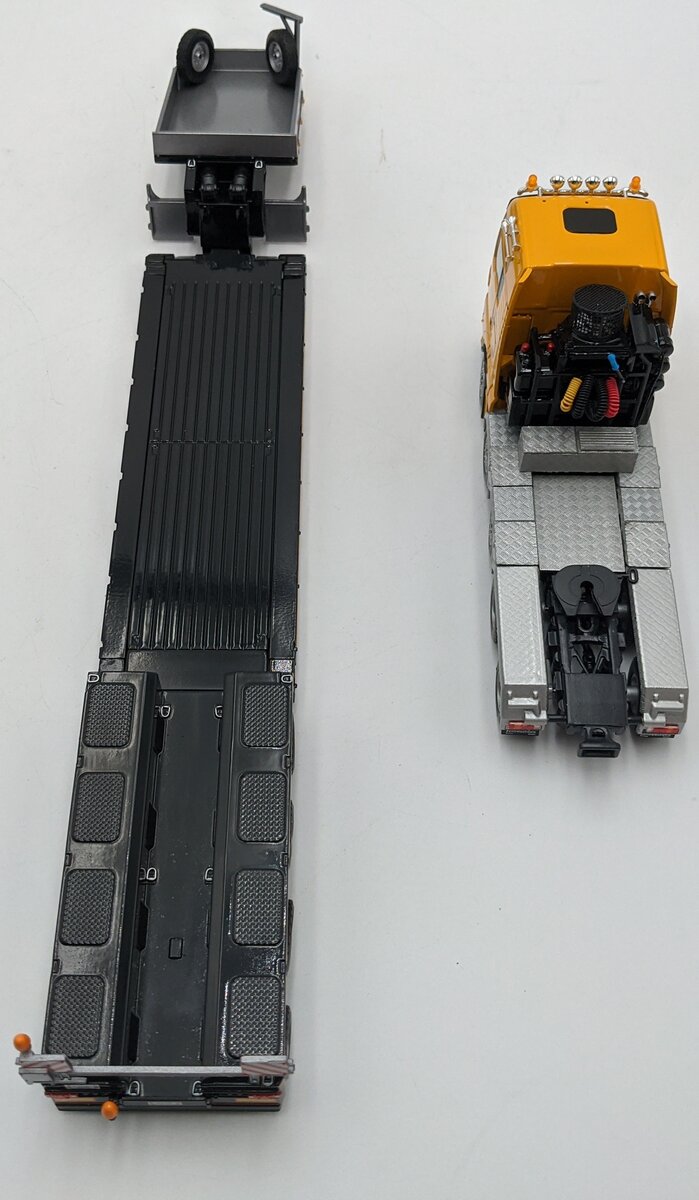 Tekno 8996/5 1:50 MAN TGX XXL 2+4 Lowboy AB Crush Yellow NIB