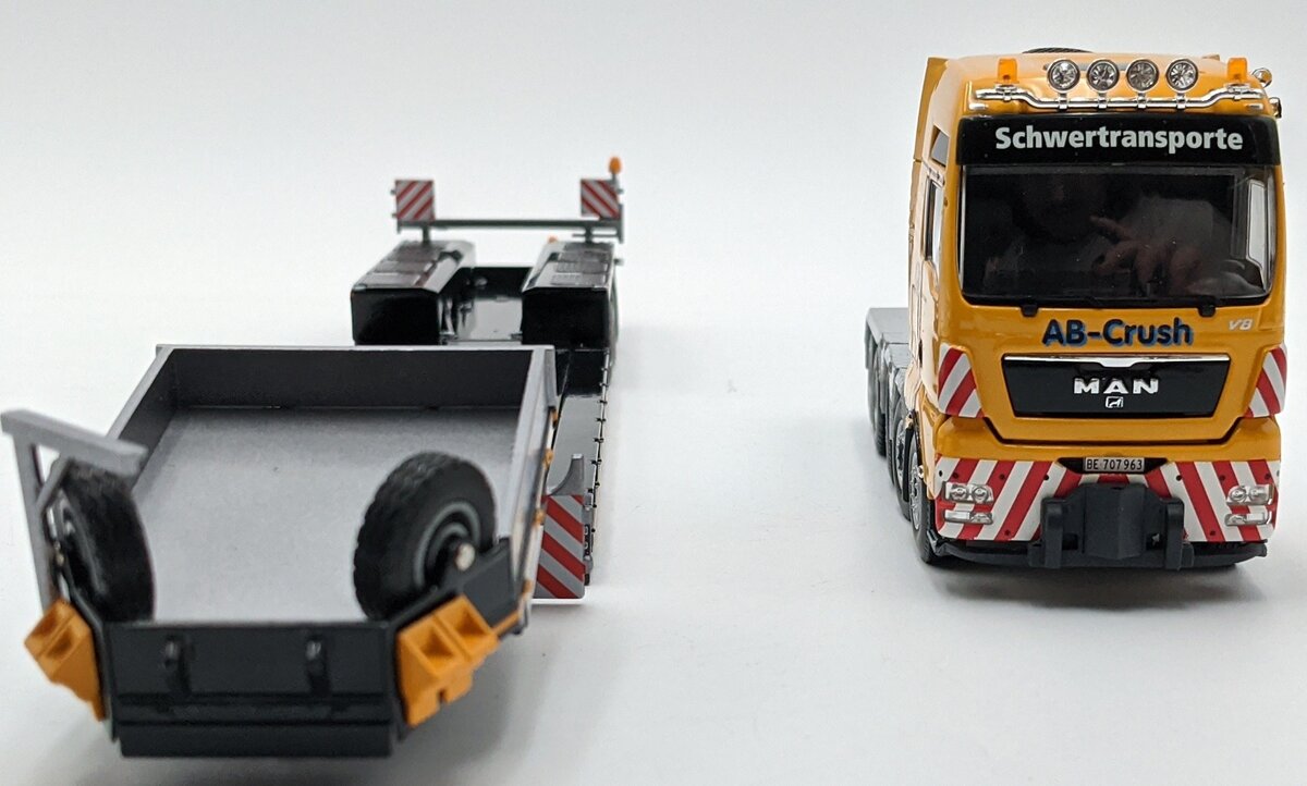 Tekno 8996/5 1:50 MAN TGX XXL 2+4 Lowboy AB Crush Yellow NIB