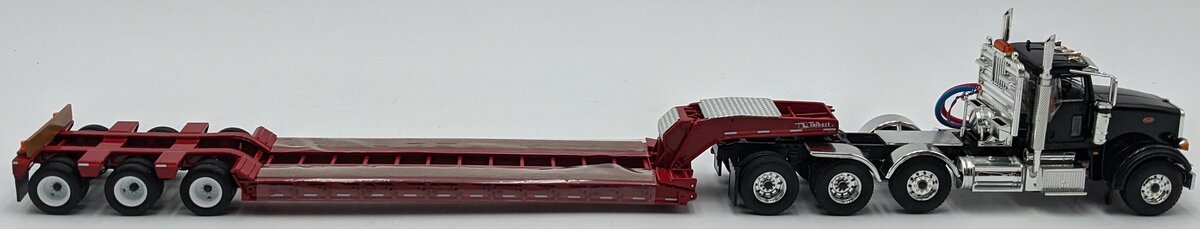 First Gear 50-3379 1:50 Peterbilt Model 367 With Tri-Axle Lowboy Trailer Black NIB