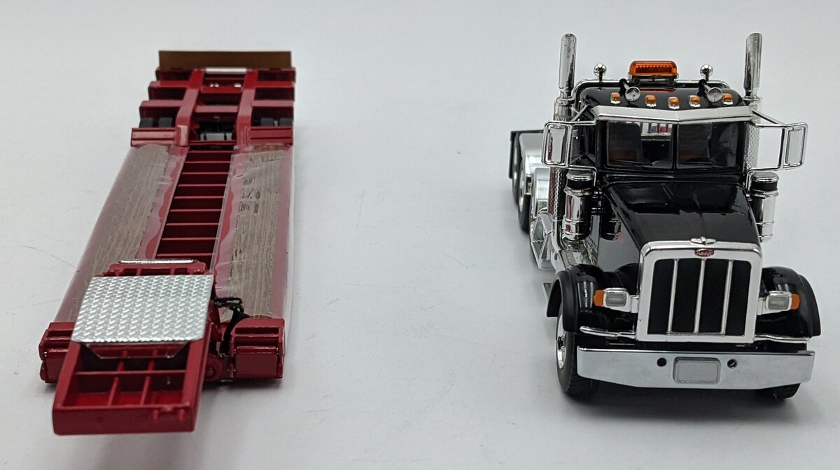First Gear 50-3379 1:50 Peterbilt Model 367 With Tri-Axle Lowboy Trailer Black NIB