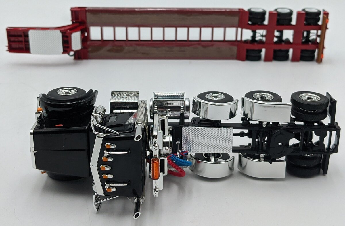 First Gear 50-3379 1:50 Peterbilt Model 367 With Tri-Axle Lowboy Trailer Black NIB