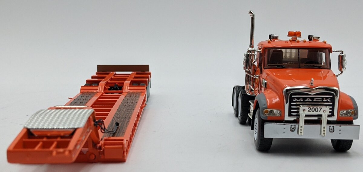First Gear 59-3103 1:50 Peterbilt 367 Semi Truck W/Lowboy Trailer Orange NIB