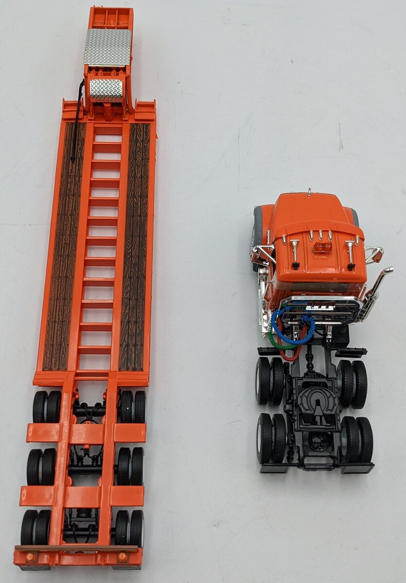 First Gear 59-3103 1:50 Peterbilt 367 Semi Truck W/Lowboy Trailer Orange NIB
