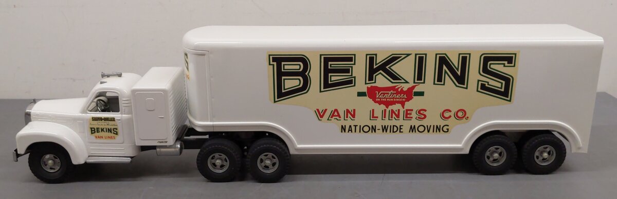 Smith Miller 1:16 Scale Mack Truck w/ Bekins Moving Trailer LN