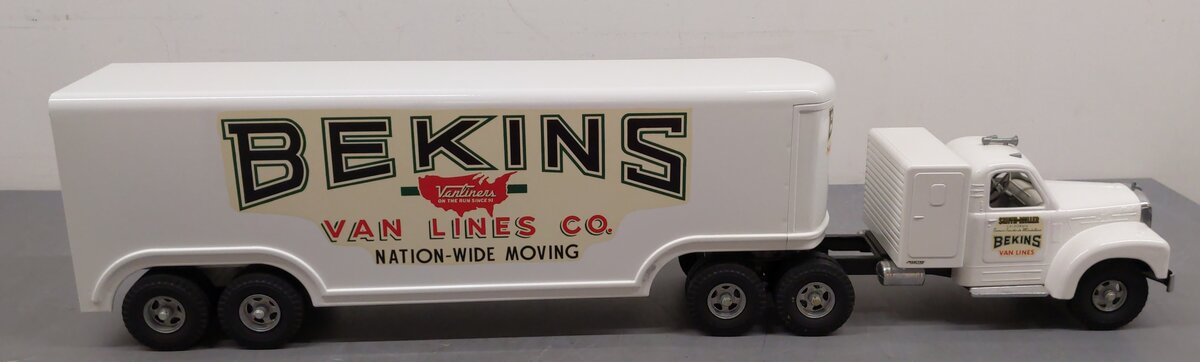 Smith Miller 1:16 Scale Mack Truck w/ Bekins Moving Trailer LN