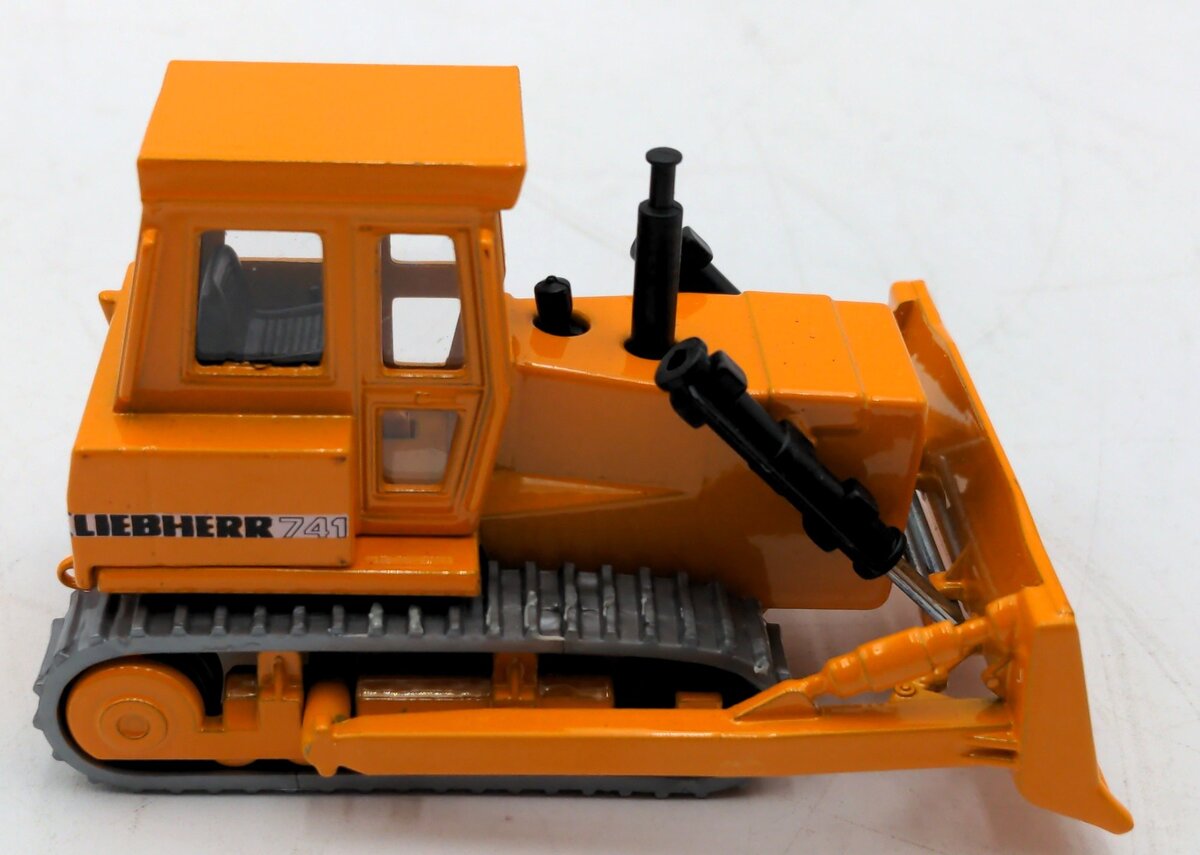 Siku 2529 1:55 Scale Scale Diecast Liebherr 741 Bulldozer NIB