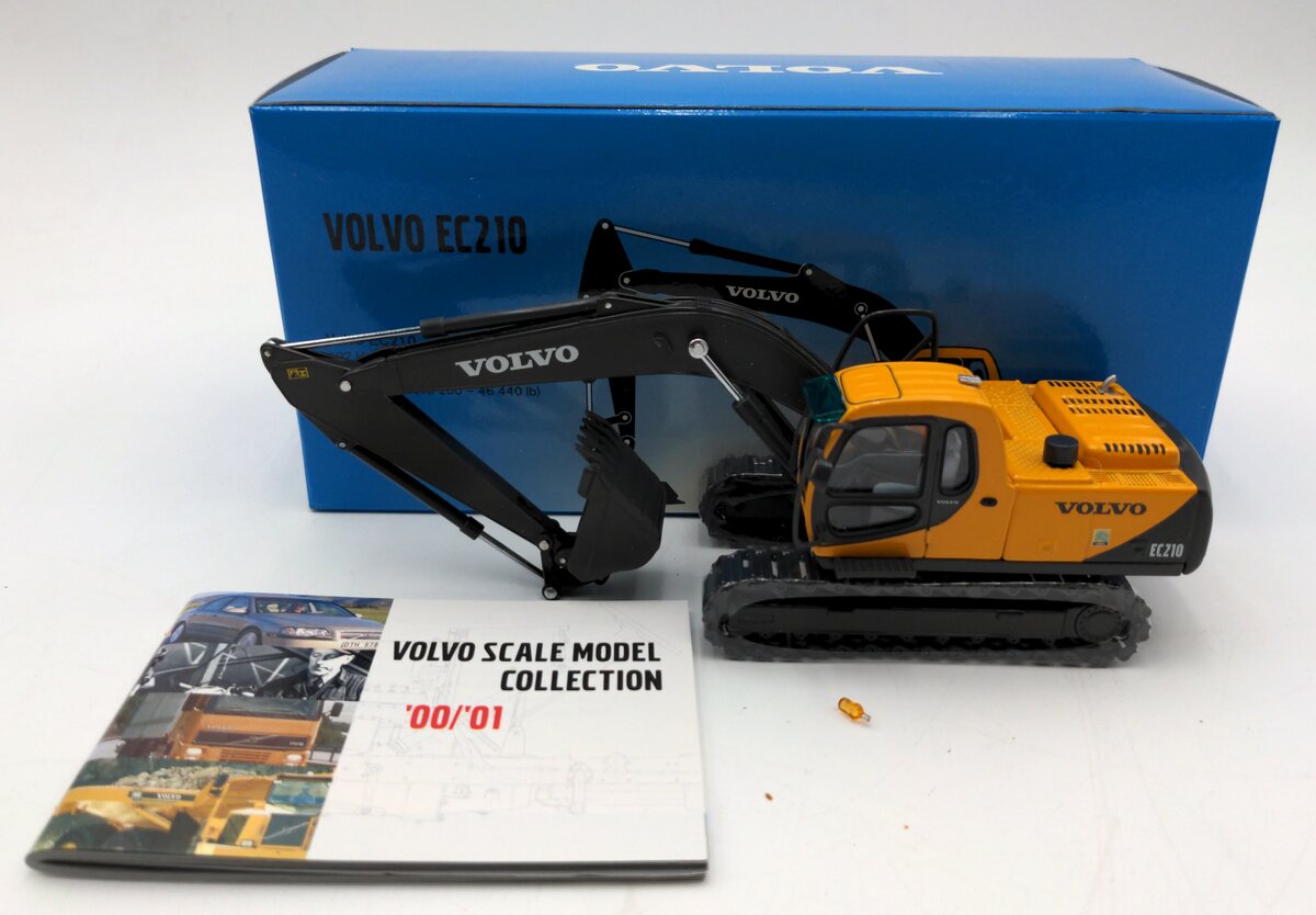 Volvo Merchandise Corp 6505 1:50 Scale Diecast Volvo EC210 Excavator LN/Box