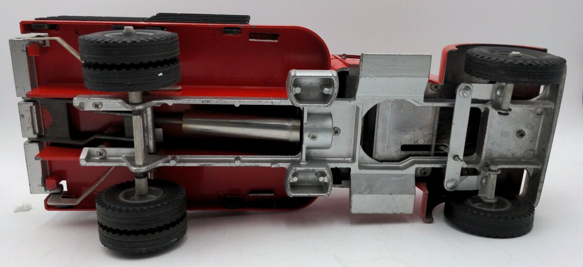 MIC 1:16 Scale Texaco Lift Gate Truck VG