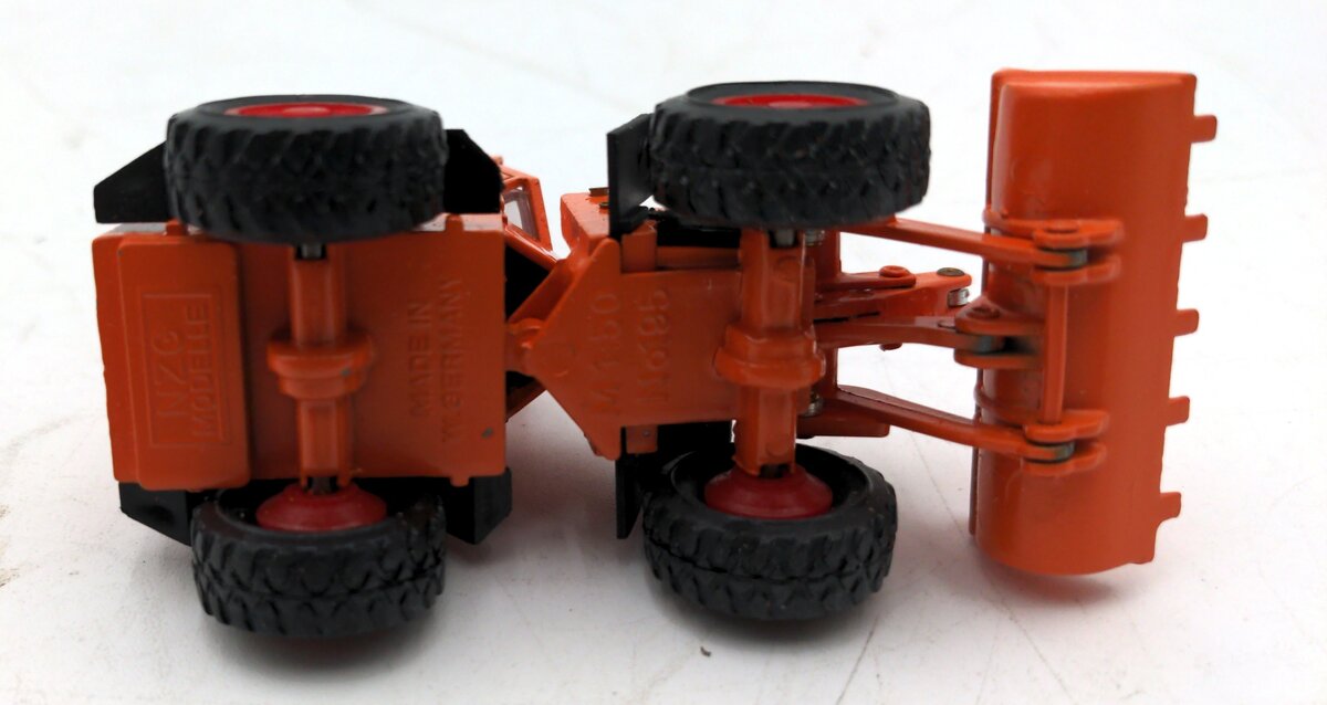 NZG 195 1:50 Scale Diecast Atlas Radlader AR 41B Wheel Loader EX