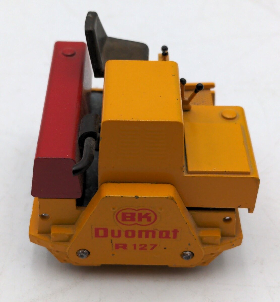 NZG 128 1:50 Scale Diecast Doumat R127 Vibrating Roller EX/Box