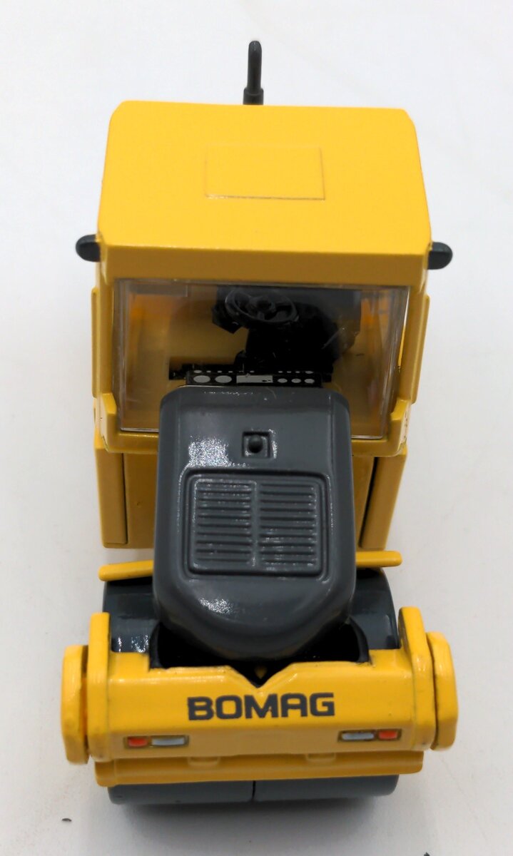 Bomag WM 9734 1:50 Scale Diecast BW 184 AD Tandem Roller NIB