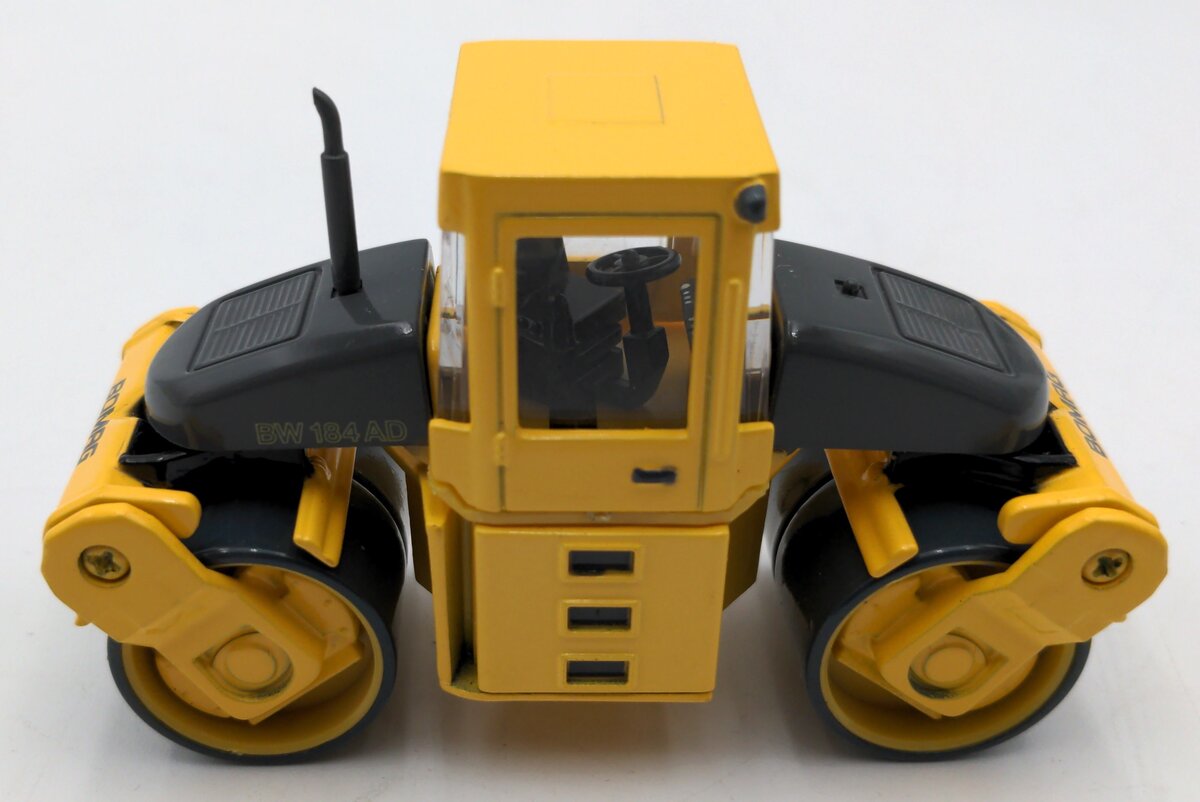Bomag WM 9734 1:50 Scale Diecast BW 184 AD Tandem Roller NIB