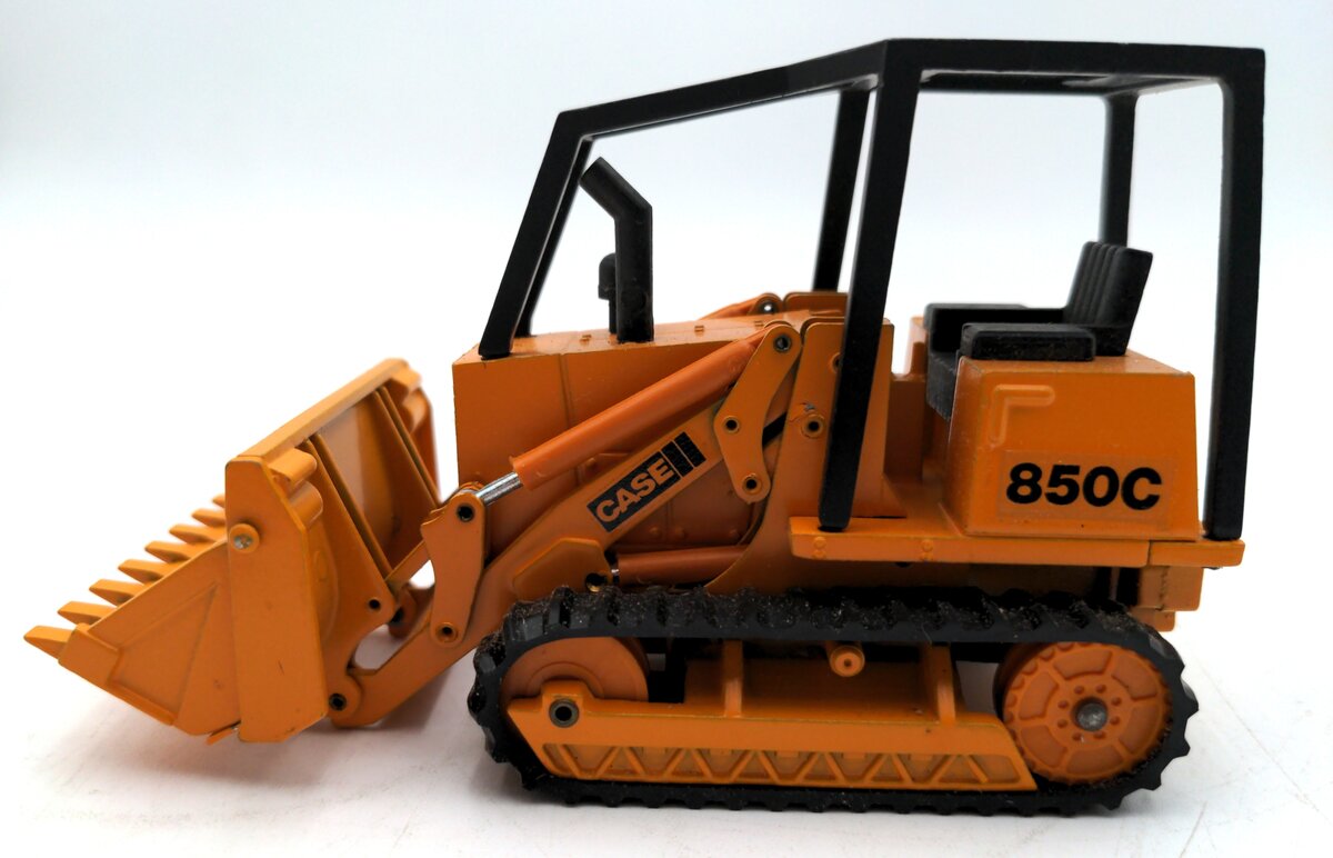 NZG 208 1:35 Scale Diecast Case 850C Loader EX