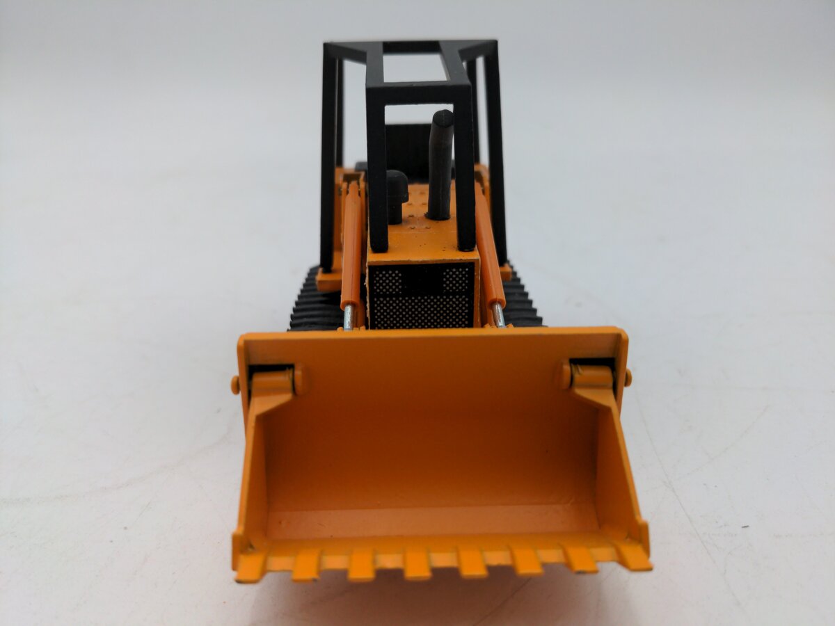 NZG 208 1:35 Scale Diecast Case 850C Loader EX