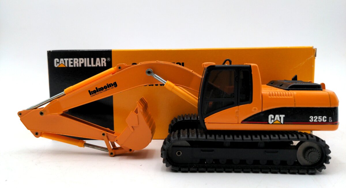 NZG 515 1:50 Scale 2002 Cat 325CL Excavator EX/Box