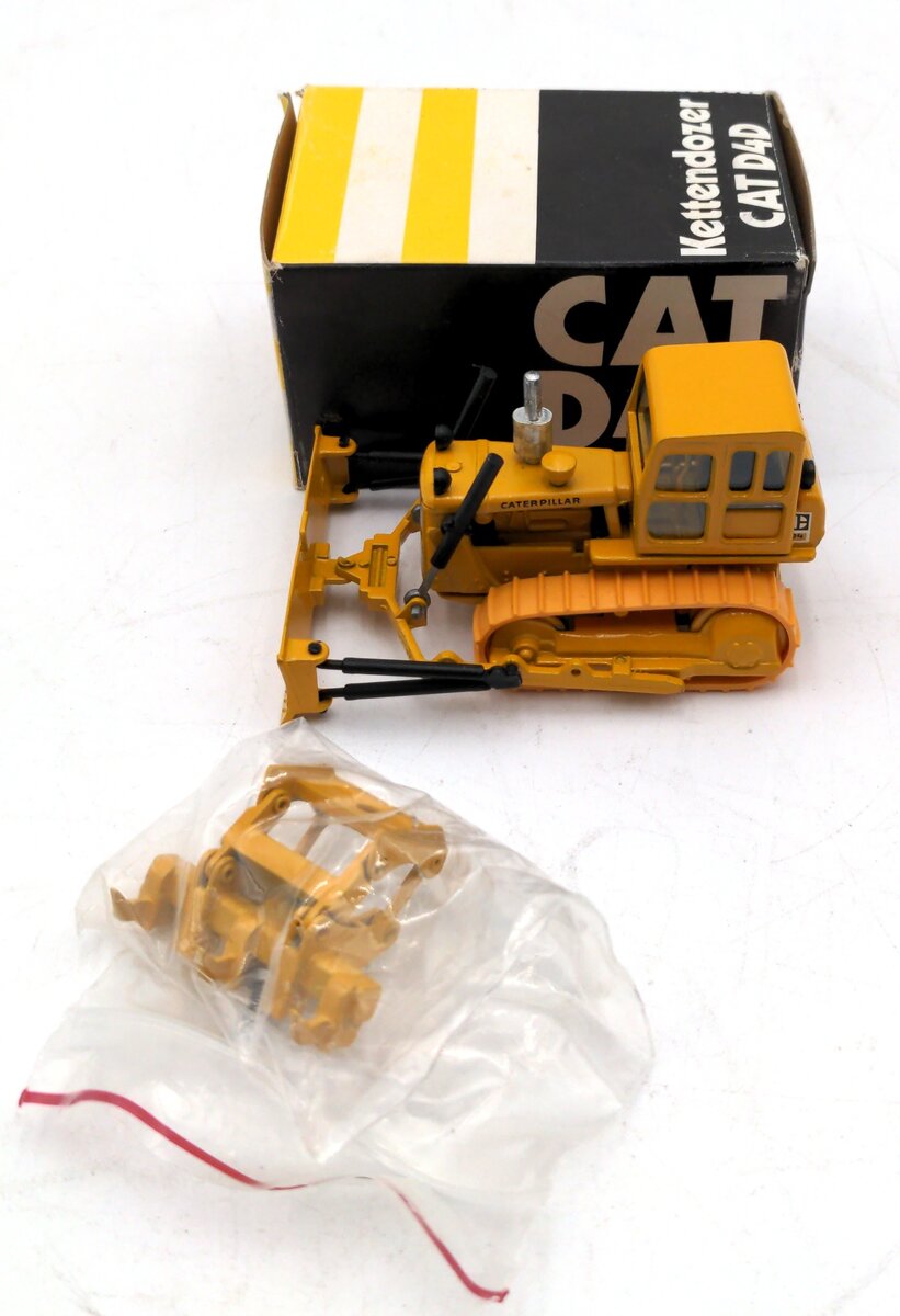 NZG 119 1:50 Scale Diecast Caterpillar D4D Dozer w/ Ripper NIB