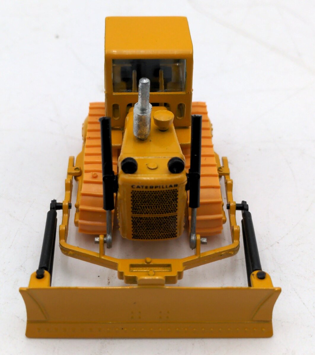NZG 119 1:50 Scale Diecast Caterpillar D4D Dozer w/ Ripper NIB