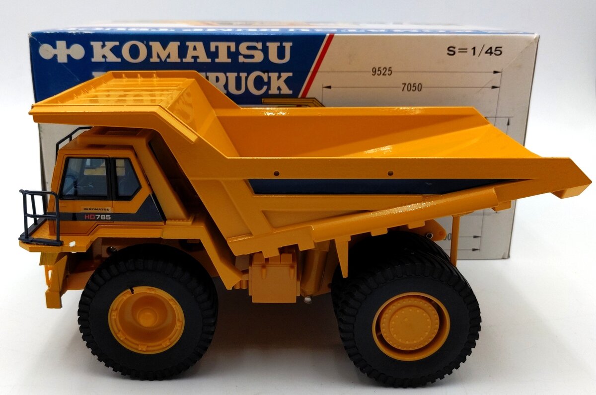 Shinsei HD785 1:45 Scale Diecast Komatsu HD785 Dump Truck NIB