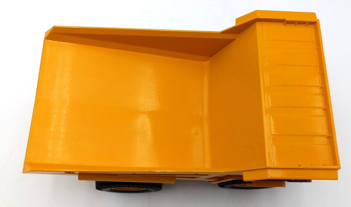 Shinsei HD785 1:45 Scale Diecast Komatsu HD785 Dump Truck NIB