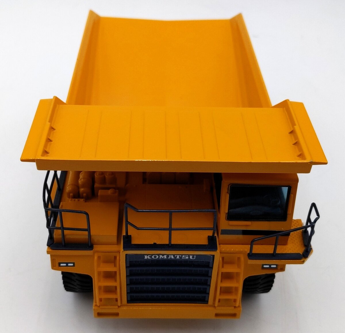 Shinsei HD785 1:45 Scale Diecast Komatsu HD785 Dump Truck NIB
