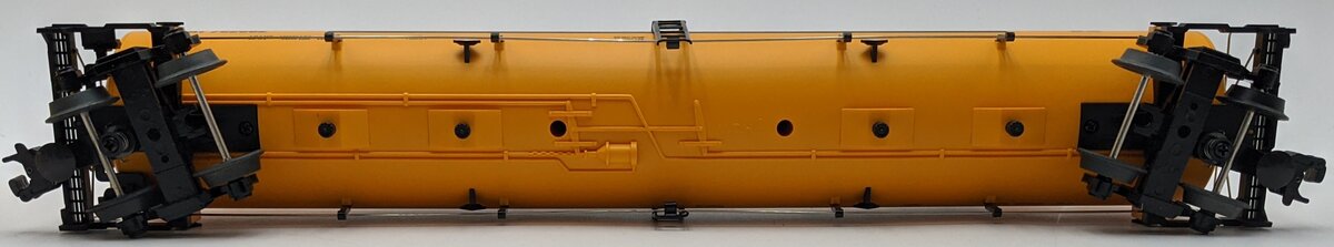 MTH 20-96063 O Caterpillar 20K Gallon 4-Compartment Tank Car #702002 NIB