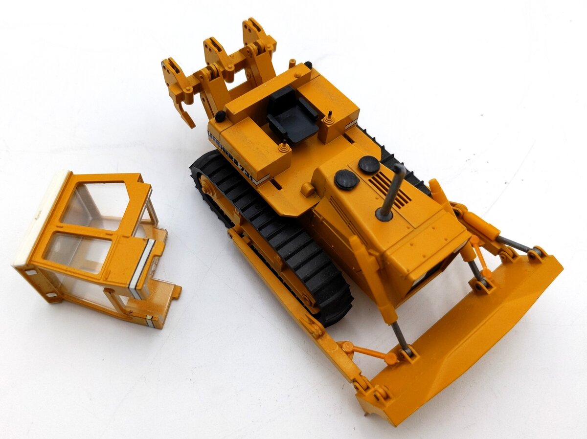 Conrad 2801 1:50 Scale Diecast Liebherr PR 731 Dozer VG/Box