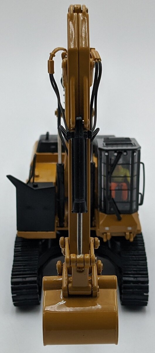 DieCast Masters 85923 1:50 Caterpillar 568 Road Builder Configuration Model NIB