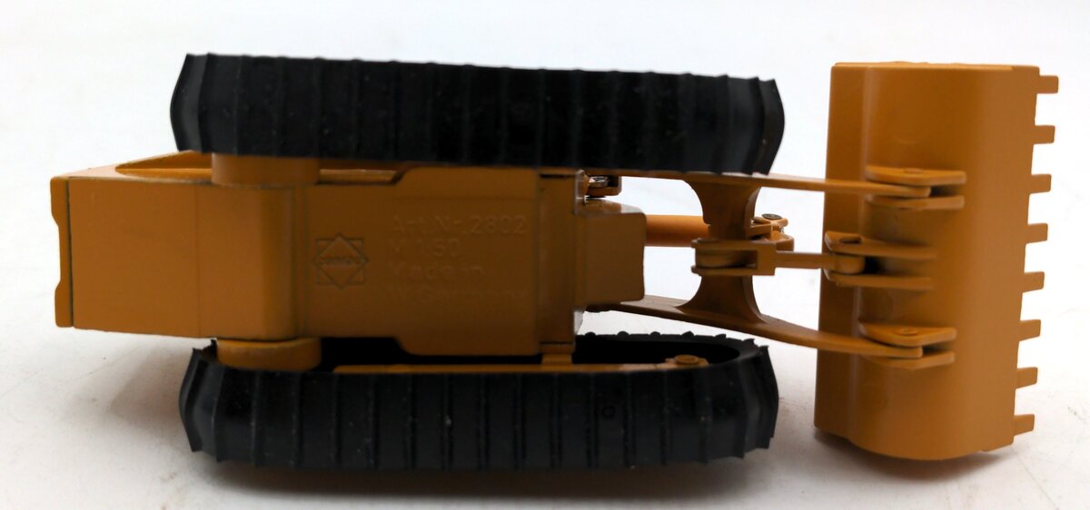 Conrad 2802 1:50 Scale Diecast Liebherr LR 621 Crawler Loader NIB