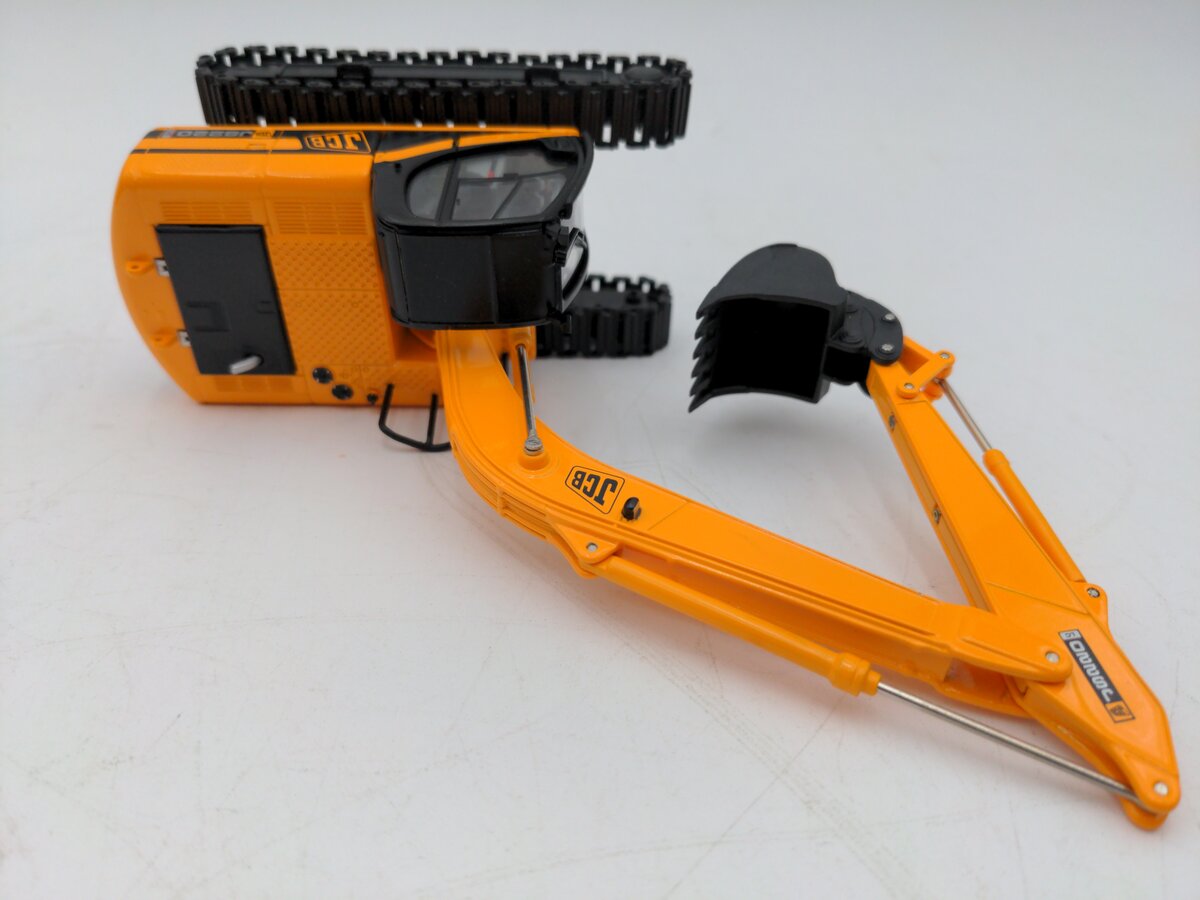Motorart 13137 1:50 JCB Excavator JS220 LN/Box