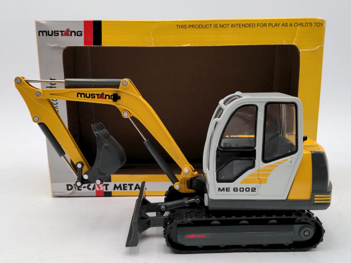 Ertl 699-990 1:25 Scale Diecast Mustang Model ME 6002 Compact Excavator NIB