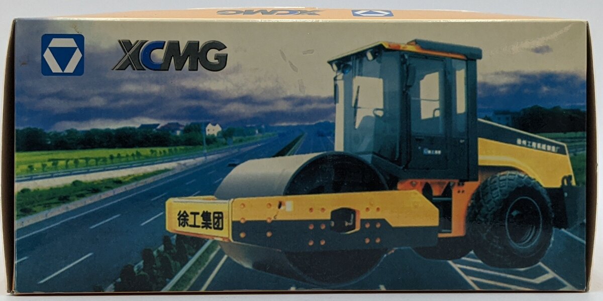 XCMG 1:48 Diecast XCMG Roller in Display Case VG/Box