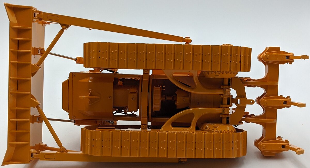 CCM 1:24 Scale BRASS D8 Series Caterpillar DH8 46A Track Type Tractor NIB