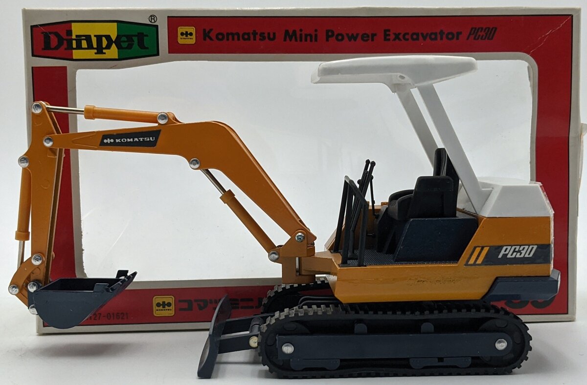 Yonezawa Toys 01621 1:25 Komatsu PC30 Compact Excavator NIB