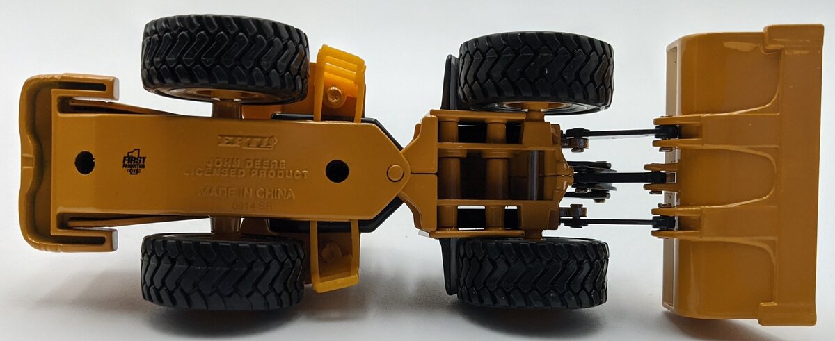Ertl 15633 1:50 Scale Diecast John Deere 824J Wheel Loader NIB